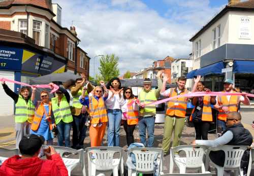 Leigh News. A FESTIVAL celebrating community and diversity in Westcliff saw crowds throng the streets.