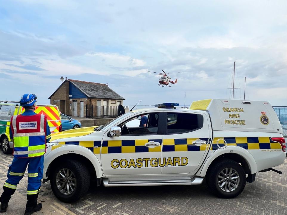Leigh On Sea News. Bell Wharf Injuries - AN air ambulance landed on a Leigh beach after a diver sustained injuries by diving into shallow water.