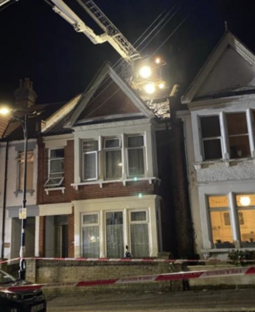 Leigh On Sea News. Crews Tackle Fire - FIREFIGHTERS were called to a blaze at a three-storey property in Westcliff.