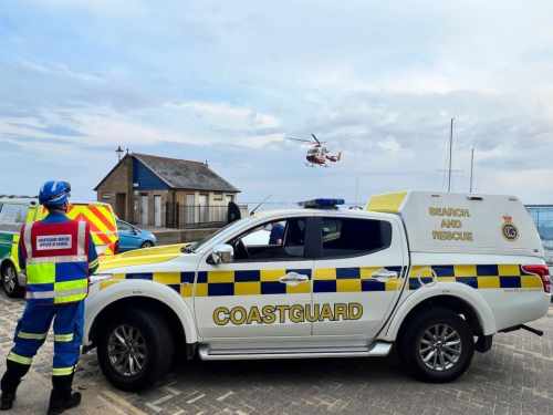 Leigh On Sea News. Bell Wharf Death - A MAN has sadly died from injuries ten days after diving into shallow water from a yacht in Leigh.