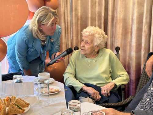 Leigh On Sea News. Centenarians Tea Party - THE MP for Southend West held her annual party to celebrate centenarian residents of Leigh.