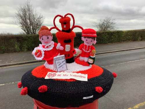 Leigh On Sea News: Valentine’s Postbox Topper - THE postbox knitter known as ‘Leigh’s Banksy’ has created her latest seasonal offering for the town.