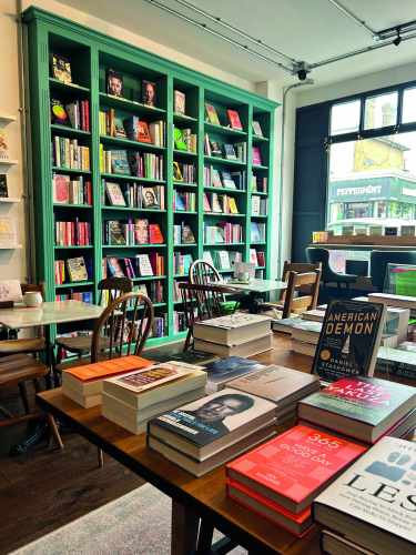 Leigh On Sea News: Read on Sea - A LEIGH bookshop has been featured in the New Bookshop Travel Guide Celebrating Essex’s Literary Gems.