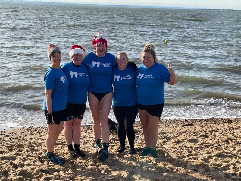 Leigh On Sea News: Winter Sea Fundraiser - A GROUP of fearless yet freezing fundraisers took a dozen plunges to raise nearly £4,000 for vital hospice care.