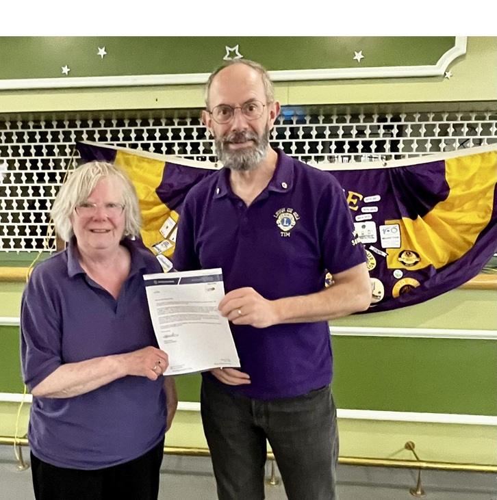 Leigh On Sea News: Leigh Lions Awarded – THE Leigh Branch of the Lions Club awarded two of its long-standing volunteers for their tireless efforts helping the community. Leigh On Sea News: Leigh Lions Awarded - THE Leigh Branch of the Lions Club awarded two of its long-standing volunteers for their tireless efforts helping the community.