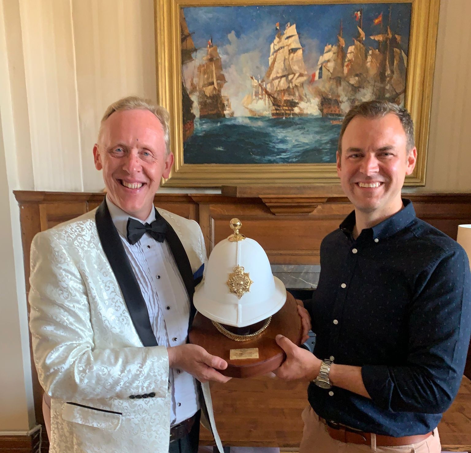 Leigh On Sea News: Music Man Honoured – A LEIGH-based charity supporting musicians with learning disabilities has been presented with a Royal Marines Ceremonial Pith Helmet. Leigh On Sea News: Music Man Honoured - A LEIGH-based charity supporting musicians with learning disabilities has been presented with a Royal Marines Ceremonial Pith Helmet.